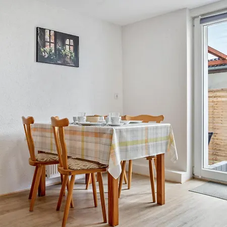 Appartement Bis Zu 6 Per. 65 M² Wolgast