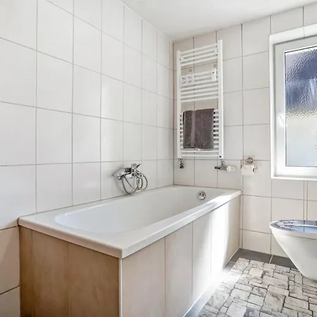 Appartement Bis Zu 6 Per. 65 M² Wolgast
